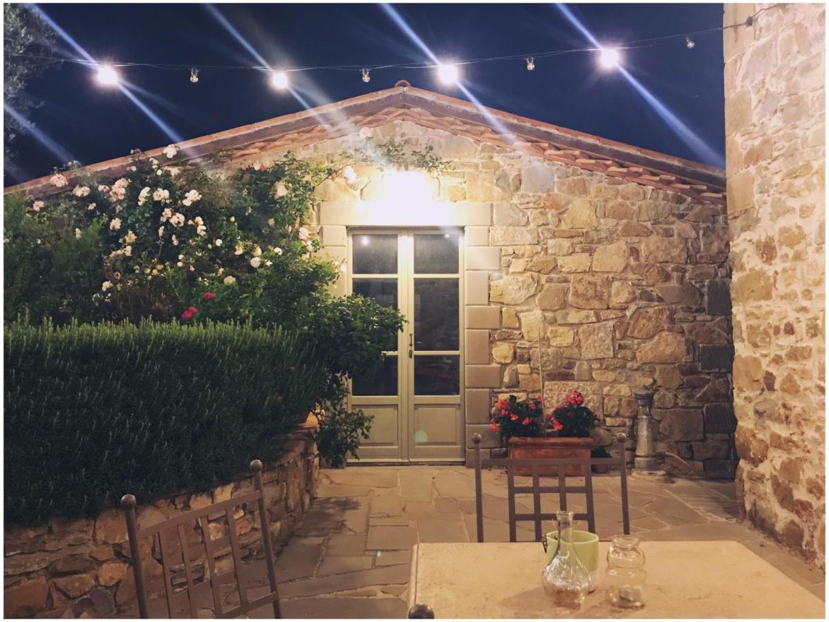 マジョーネ Podere Paradisoヴィラ エクステリア 写真