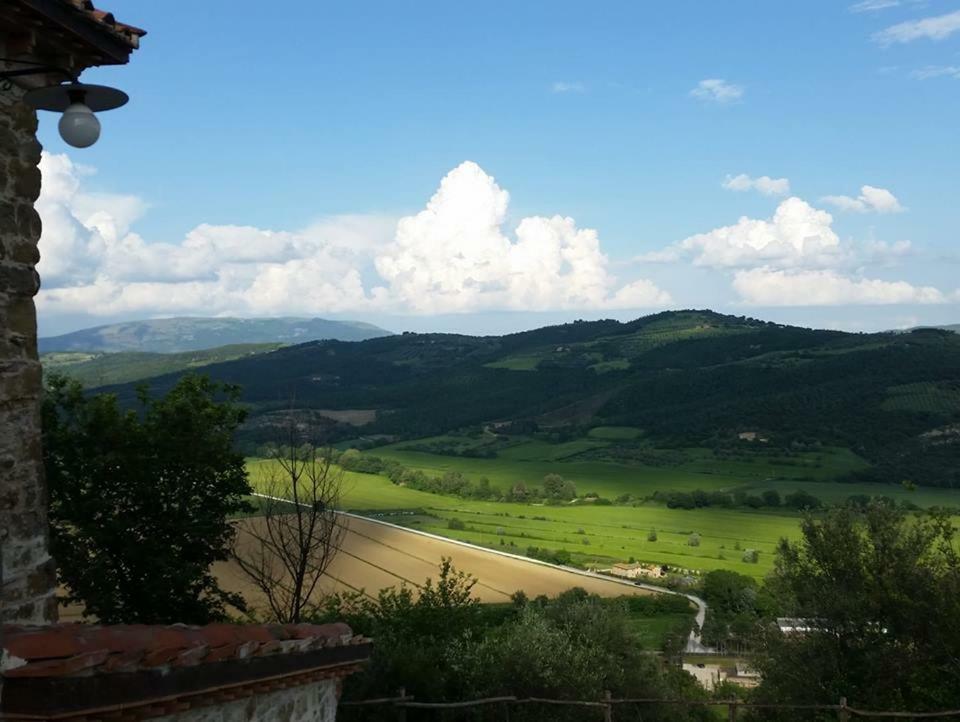 マジョーネ Podere Paradisoヴィラ エクステリア 写真